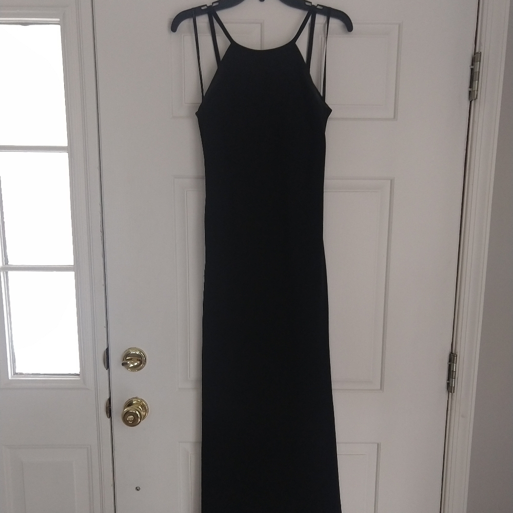 Black Formal form-fitting Gown